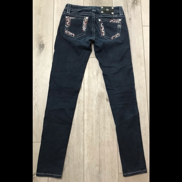 Miss Me Denim - Miss Me Signature Skinny Jean 26 EUC